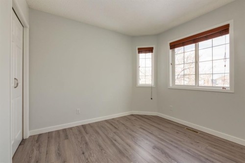 82 Hidden Ridge View Nw, Calgary, AB - Indoor Photo Showing Other Room