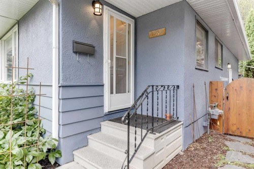 1333 Rosehill Drive Nw, Calgary, AB - Outdoor With Exterior