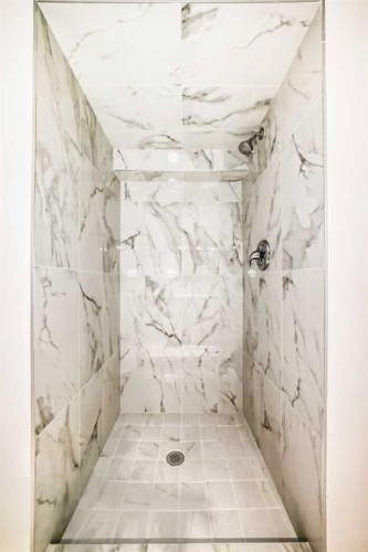 5173 Whitestone Road Ne, Calgary, AB - Indoor Photo Showing Other Room