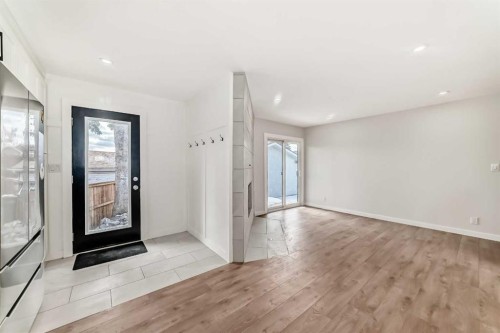 5173 Whitestone Road Ne, Calgary, AB - Indoor Photo Showing Other Room