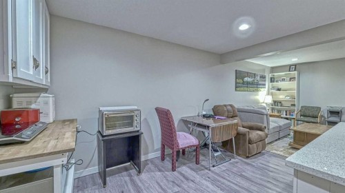 64 Midglen Drive Se, Calgary, AB - 