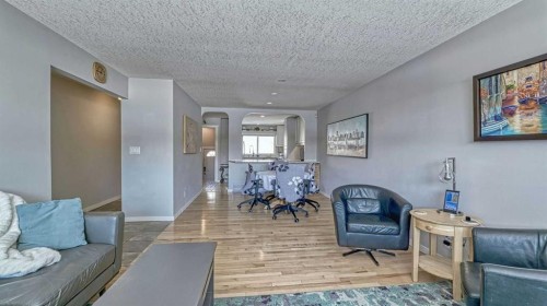 64 Midglen Drive Se, Calgary, AB - Indoor
