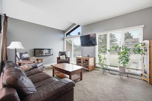 2608 Deer Side Drive Se, Calgary, AB - Indoor Photo Showing Living Room