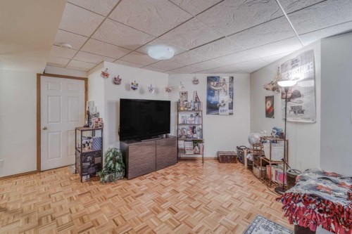 239 Arbour Wood, Calgary, AB - Indoor