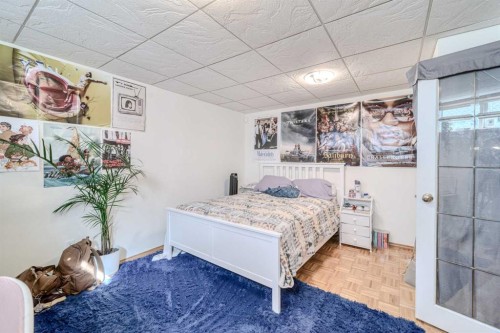 239 Arbour Wood, Calgary, AB - Indoor Photo Showing Bedroom
