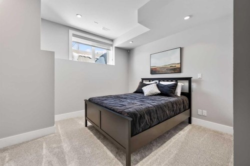 4905 21 Street Sw, Calgary, AB - Indoor Photo Showing Bedroom