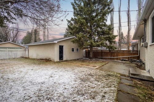 4823 Vanguard Road Nw, Calgary, AB - Outdoor