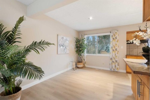 4823 Vanguard Road Nw, Calgary, AB - Indoor