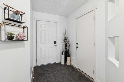 524 Cranston Drive Se, Calgary, AB - Indoor Photo Showing Other Room