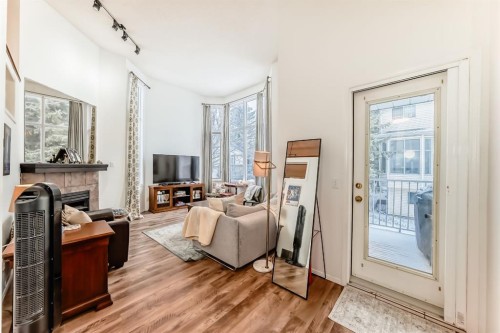 424 Hawkstone Manor Nw, Calgary, AB 