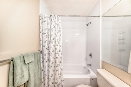 424 Hawkstone Manor Nw, Calgary, AB 