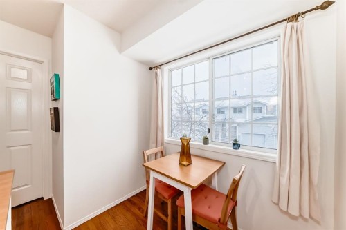 424 Hawkstone Manor Nw, Calgary, AB 