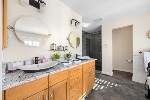 106 Evergreen Common Sw, Calgary, AB - Indoor Photo Showing Bathroom