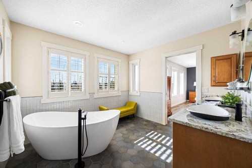 106 Evergreen Common Sw, Calgary, AB - Indoor Photo Showing Bathroom