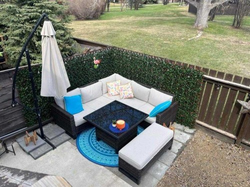 172 Oaktree Lane Sw, Calgary, AB - Outdoor With Deck Patio Veranda