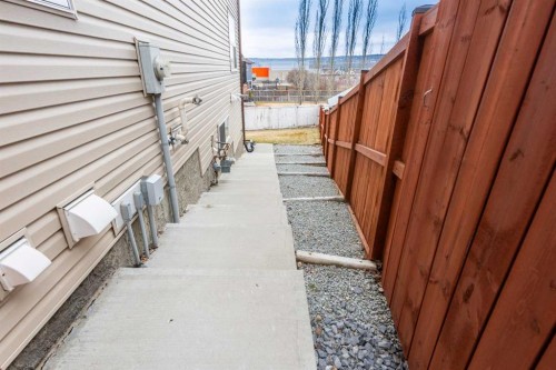 33 Evanscove Manor Nw, Calgary, AB - Outdoor With Exterior