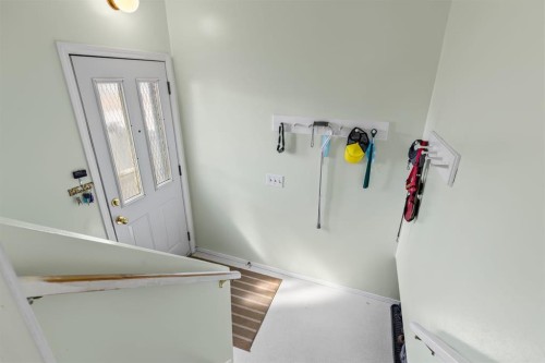 308 Lynnover Way Se, Calgary, AB - Indoor Photo Showing Other Room