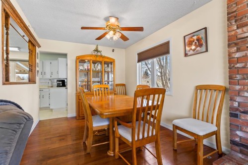 308 Lynnover Way Se, Calgary, AB - Indoor Photo Showing Dining Room