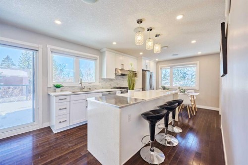 103 Pump Hill Road, Calgary, AB - Indoor Photo Showing Kitchen With Upgraded Kitchen