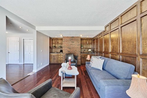 103 Pump Hill Road, Calgary, AB - Indoor