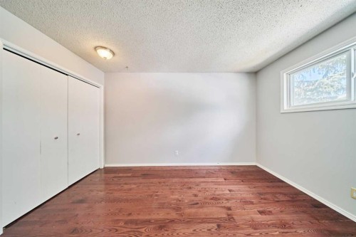 103 Pump Hill Road, Calgary, AB - Indoor Photo Showing Other Room