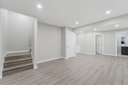 34 Lavender Manor Se, Calgary, AB - Indoor