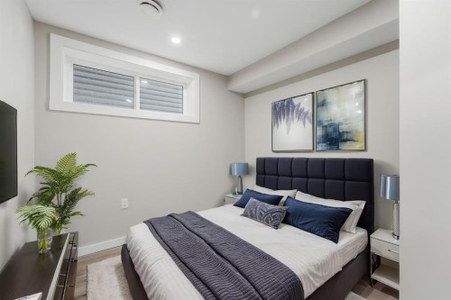 34 Lavender Manor Se, Calgary, AB - Indoor Photo Showing Bedroom