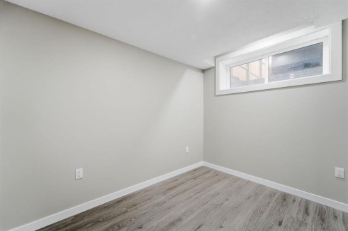 34 Lavender Manor Se, Calgary, AB - Indoor Photo Showing Other Room