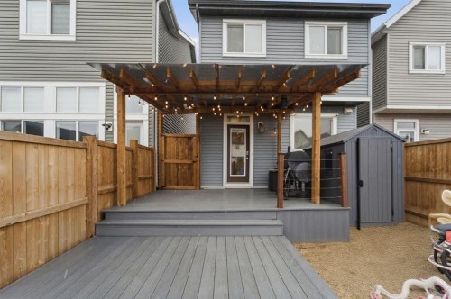 34 Lavender Manor Se, Calgary, AB - Outdoor