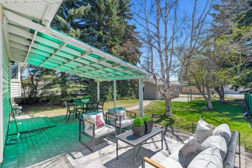 487 Arlington Drive Se, Calgary, AB - Outdoor With Deck Patio Veranda