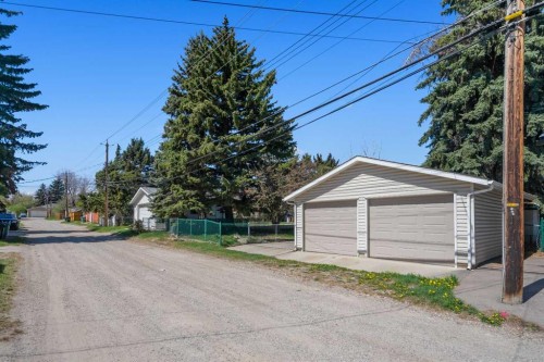 487 Arlington Drive Se, Calgary, AB - Outdoor