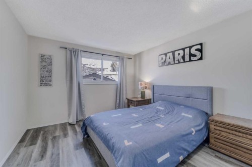 112 Edgedale Way, Calgary, AB - Indoor Photo Showing Bedroom