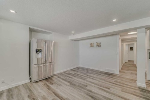112 Edgedale Way, Calgary, AB - Indoor Photo Showing Other Room
