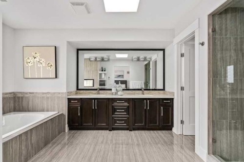 3917 16 Street Sw, Calgary, AB - Indoor Photo Showing Bathroom