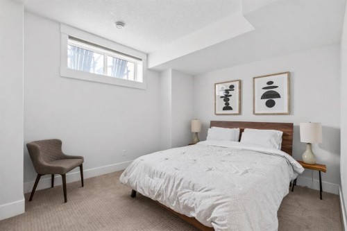 3917 16 Street Sw, Calgary, AB - Indoor Photo Showing Bedroom