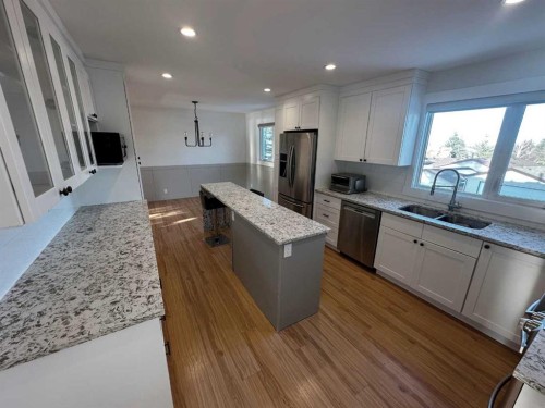 51 Beddington Green Ne, Calgary, AB - Indoor Photo Showing Kitchen With Double Sink