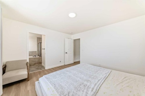 137 Verity Manor Sw, Calgary, AB - Indoor Photo Showing Bedroom