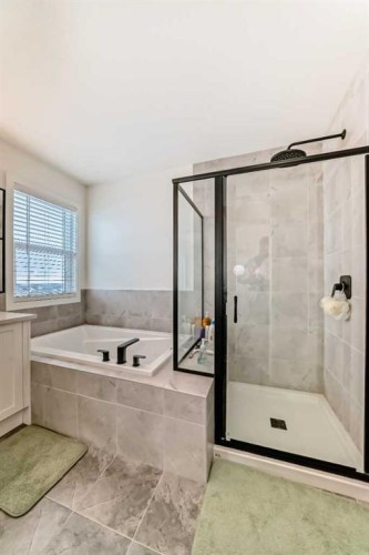 137 Verity Manor Sw, Calgary, AB - Indoor Photo Showing Bathroom
