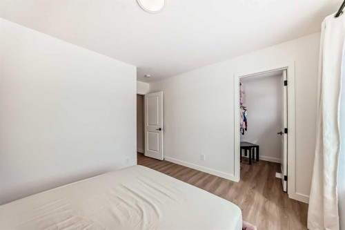 137 Verity Manor Sw, Calgary, AB - Indoor Photo Showing Bedroom