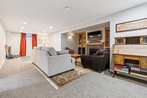 1628 9 Street Nw, Calgary, AB - Indoor With Fireplace