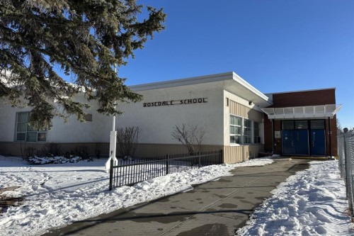 1628 9 Street Nw, Calgary, AB - Outdoor