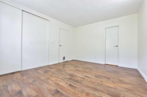 35B-231 Heritage Drive Se, Calgary, AB - Indoor Photo Showing Other Room