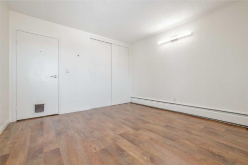 35B-231 Heritage Drive Se, Calgary, AB - Indoor Photo Showing Other Room