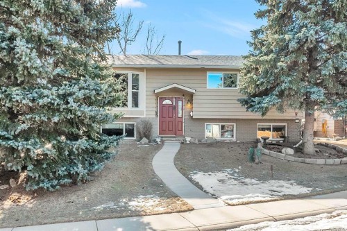 51 Bermondsey Place Nw, Calgary, AB - Outdoor