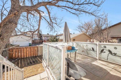51 Bermondsey Place Nw, Calgary, AB - Outdoor