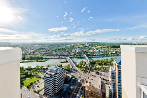 1704-930 6 Avenue Sw, Calgary, AB - Outdoor With View