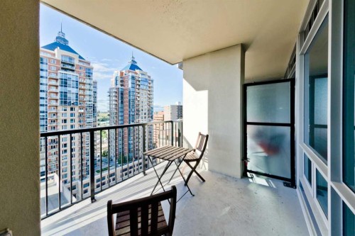 1704-930 6 Avenue Sw, Calgary, AB - Outdoor With Balcony With Exterior