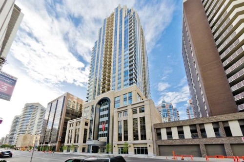 1704-930 6 Avenue Sw, Calgary, AB - Outdoor With Facade
