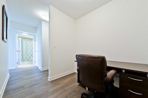 1704-930 6 Avenue Sw, Calgary, AB - Indoor Photo Showing Office