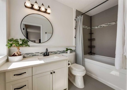 109 Sundown Place Se, Calgary, AB - Indoor Photo Showing Bathroom